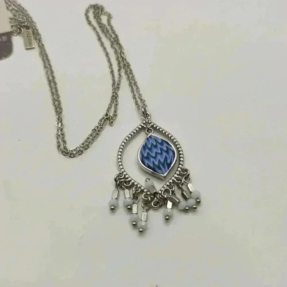 Jil zarah Necklace Green Teardrop silvertone Chain NWT porcelain blue reversible - Picture 4 of 4